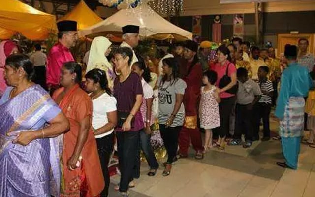 Read more about the article Rumah terbuka aidilfitri di Melaka mungkin tidak akan dibenarkan lagi selepas ini…
