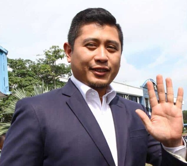 M8AZMINSTATEMENT - The Malaysia Life